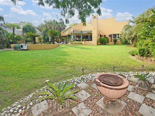 4 Bedroom House 4 Bedroom House