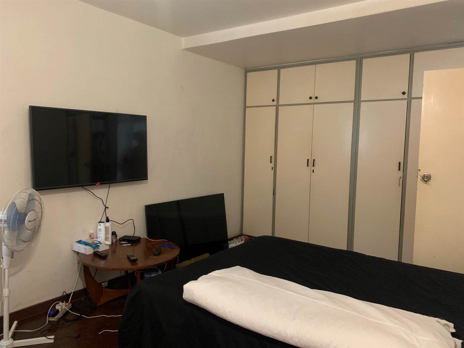 2 Bed Apartment in Durban CBD photo number 9