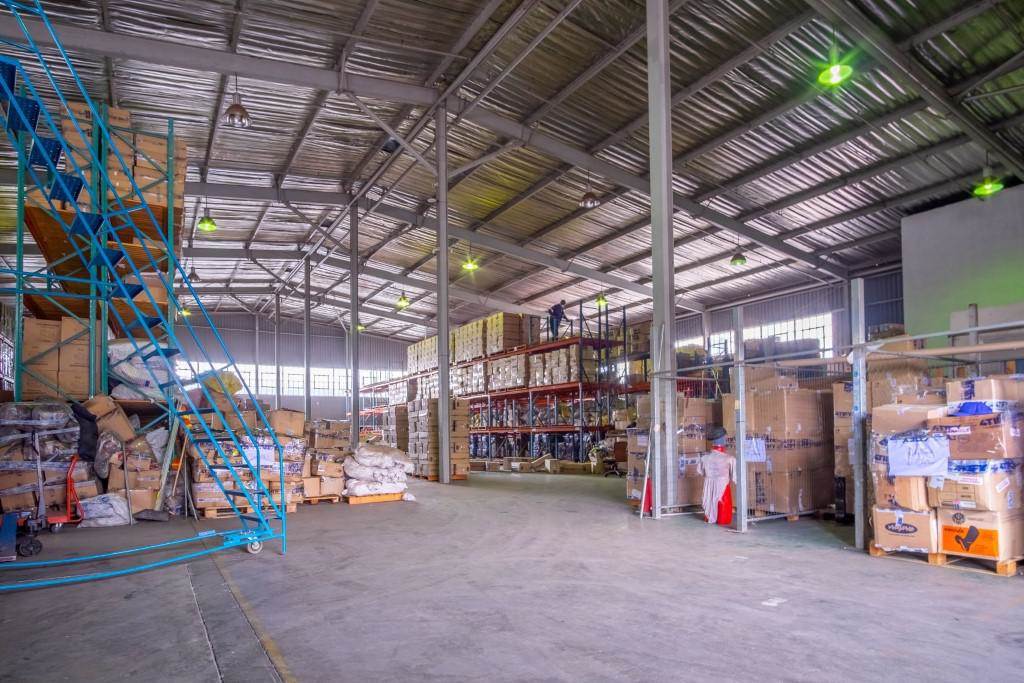 2425  m² Industrial space in Isando photo number 2
