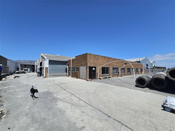 2 141  m² Industrial space