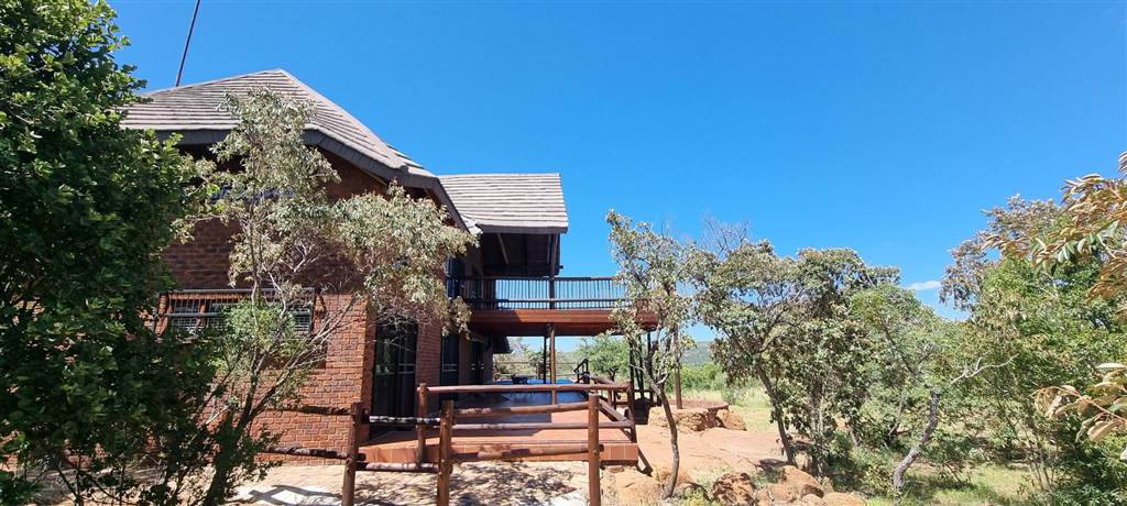 5 Bed House in Mabalingwe Nature Reserve photo number 30
