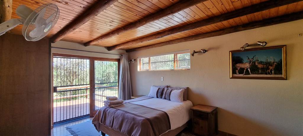 5 Bed House in Mabalingwe Nature Reserve photo number 24