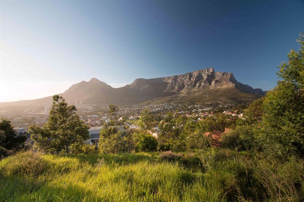 630 m² Land available in Tamboerskloof photo number 2
