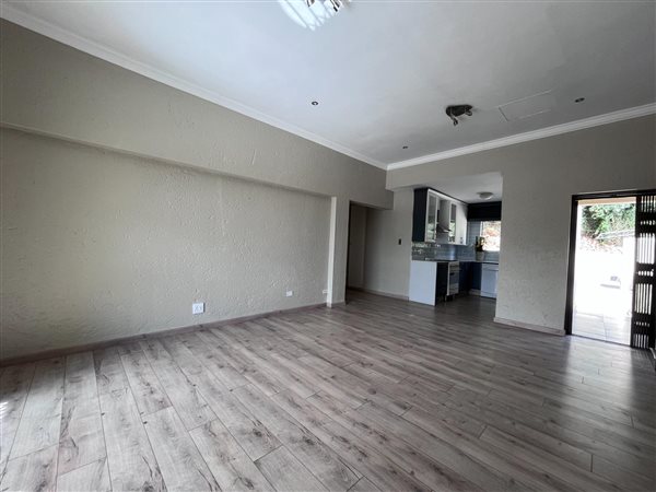 3 Bed Apartment in Waterkloof