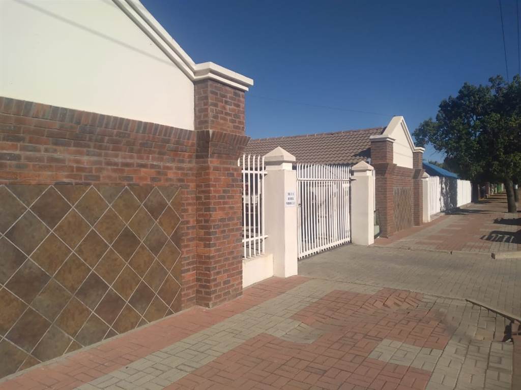 774  m² Commercial space in Vryburg photo number 4