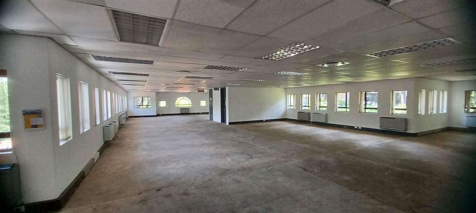 423  m² Commercial space in Hyde Park photo number 3