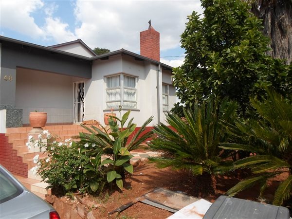 6 Bedroom House 6 Bedroom House