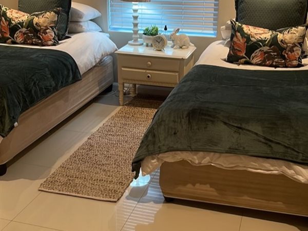 2 Bedroom Townhouse 2 Bedroom Townhouse