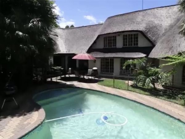 4 Bedroom House 4 Bedroom House