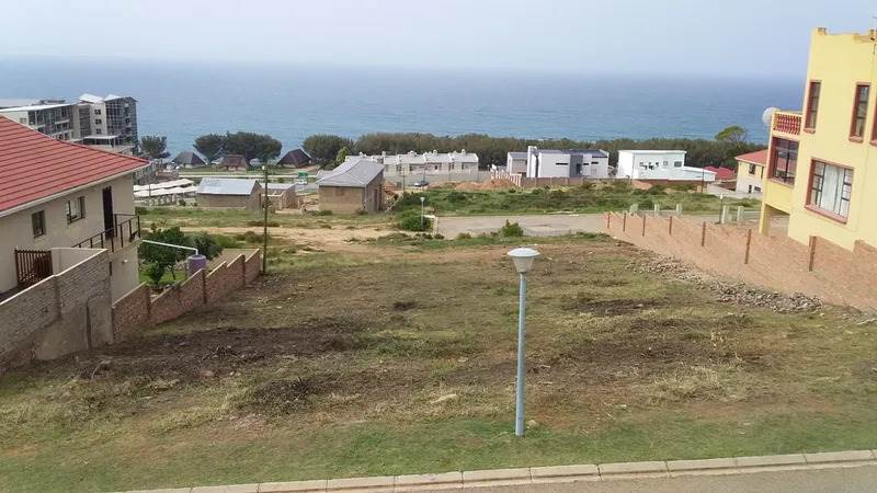 698 m² Land available in Fairview photo number 1
