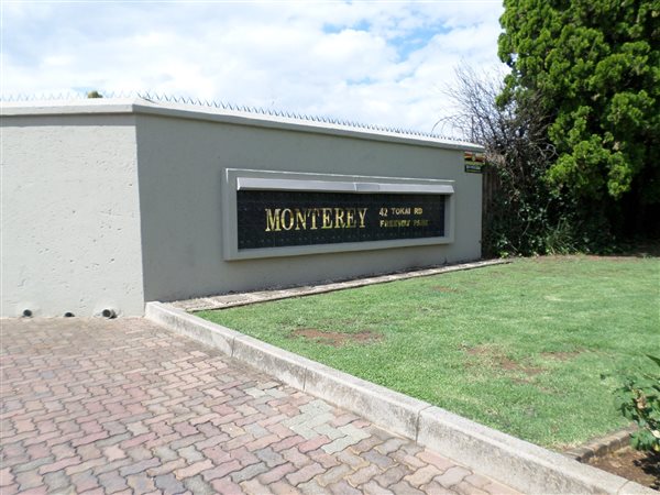 2 Bedroom Townhouse 2 Bedroom Townhouse