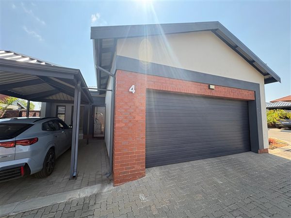 3 Bedroom Simplex 3 Bedroom Simplex