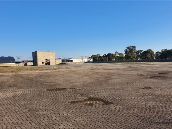 44 000  m² Industrial space