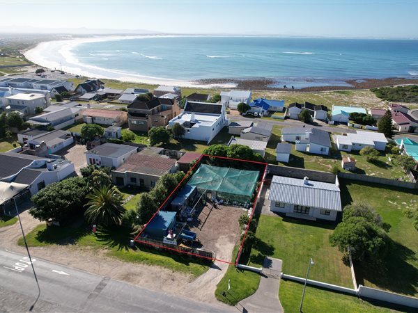 763 m² Land available in Struisbaai