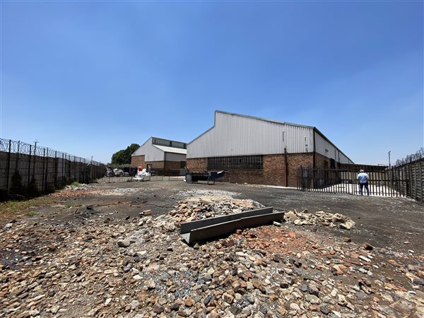 360  m² Industrial space