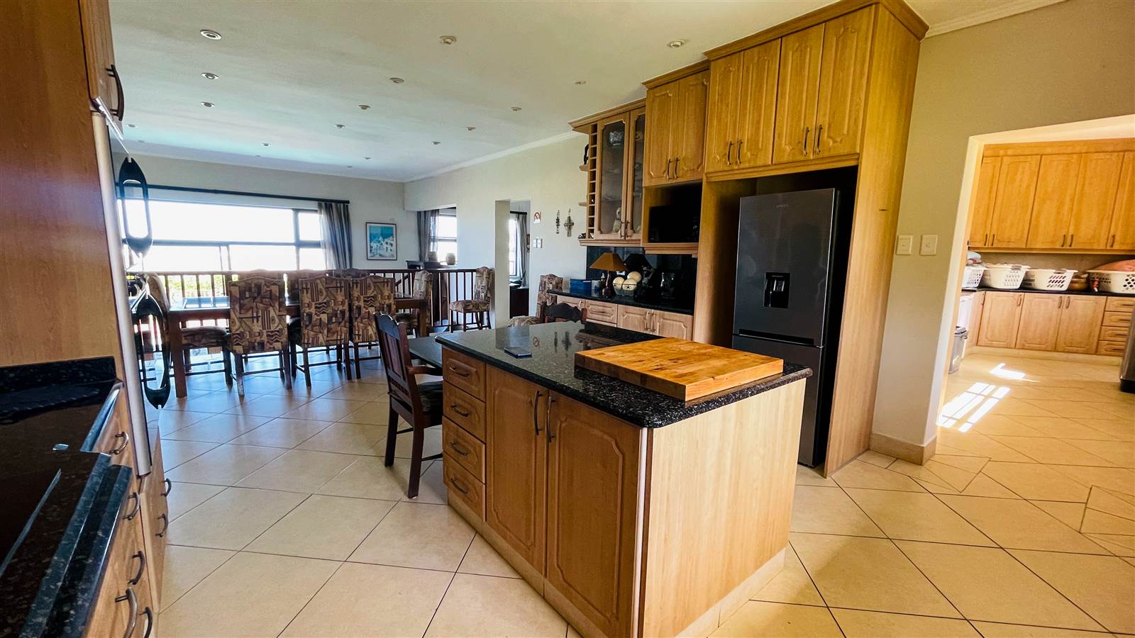 6 Bed House in Tugela Mouth photo number 5