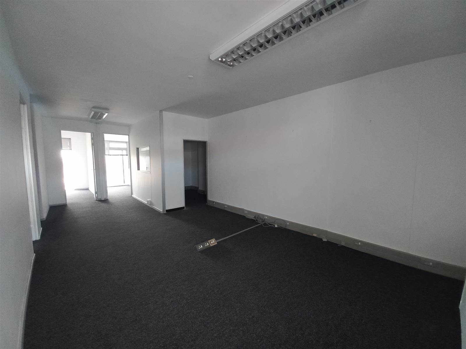 105  m² Commercial space in Century City photo number 12