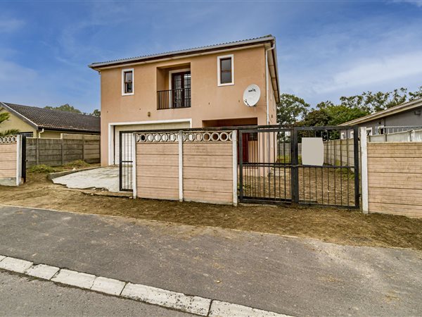 5 Bedroom House 5 Bedroom House