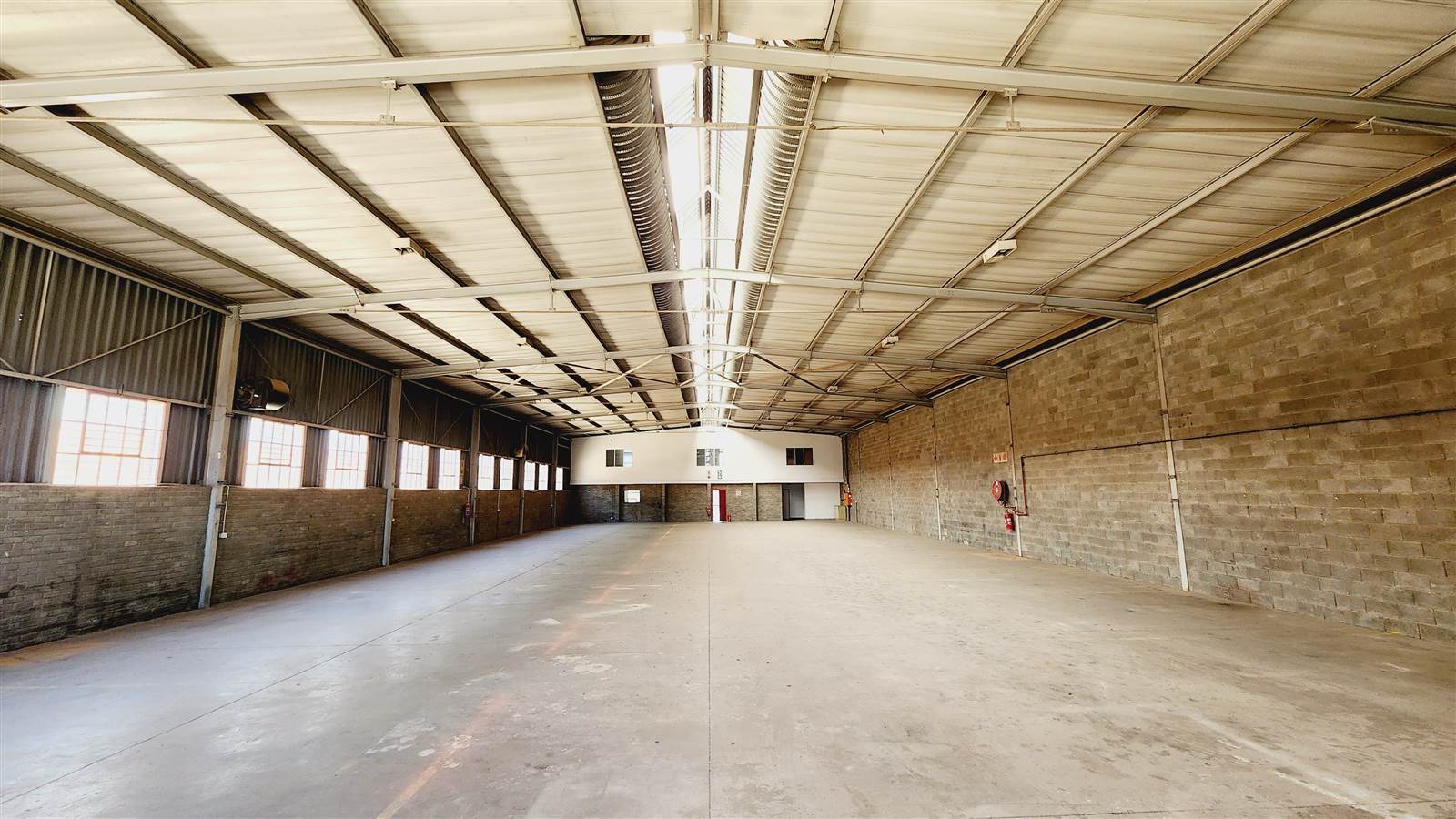 991  m² Industrial space in Kya Sands photo number 6
