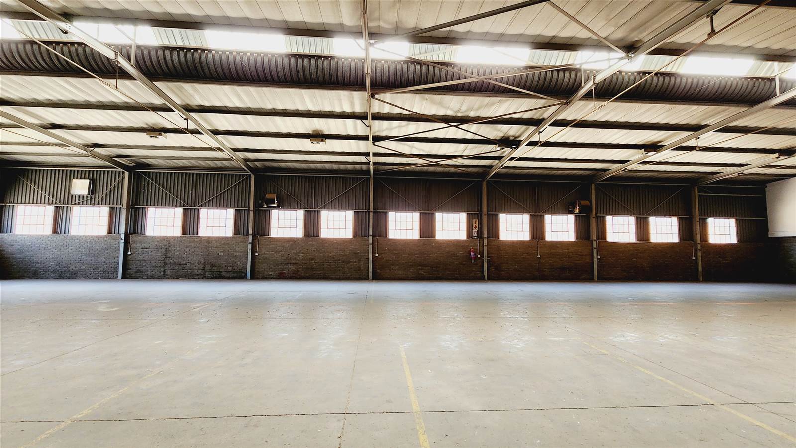 991  m² Industrial space in Kya Sands photo number 9