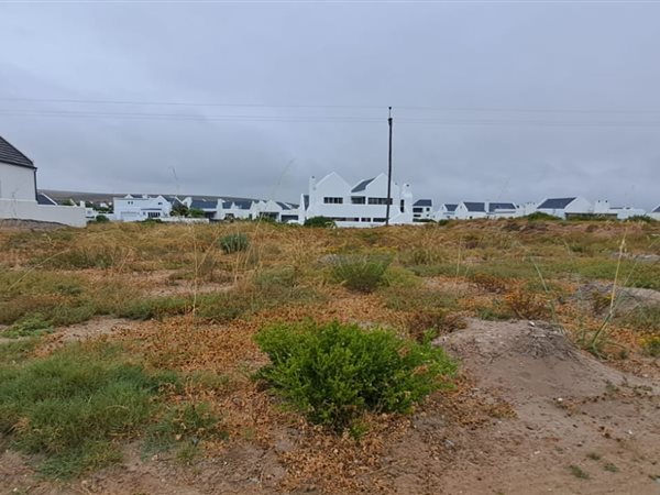 377 m² Land available in Britannia Bay