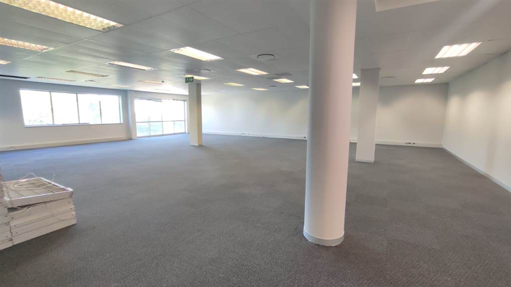 250  m² Commercial space in Bedfordview photo number 8