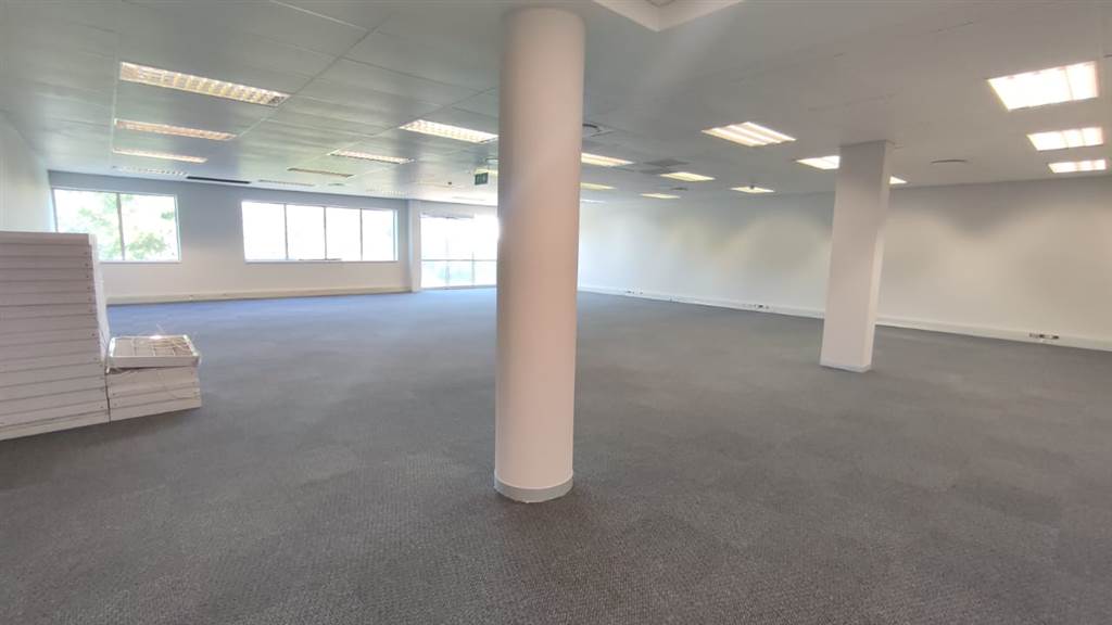 250  m² Commercial space in Bedfordview photo number 7