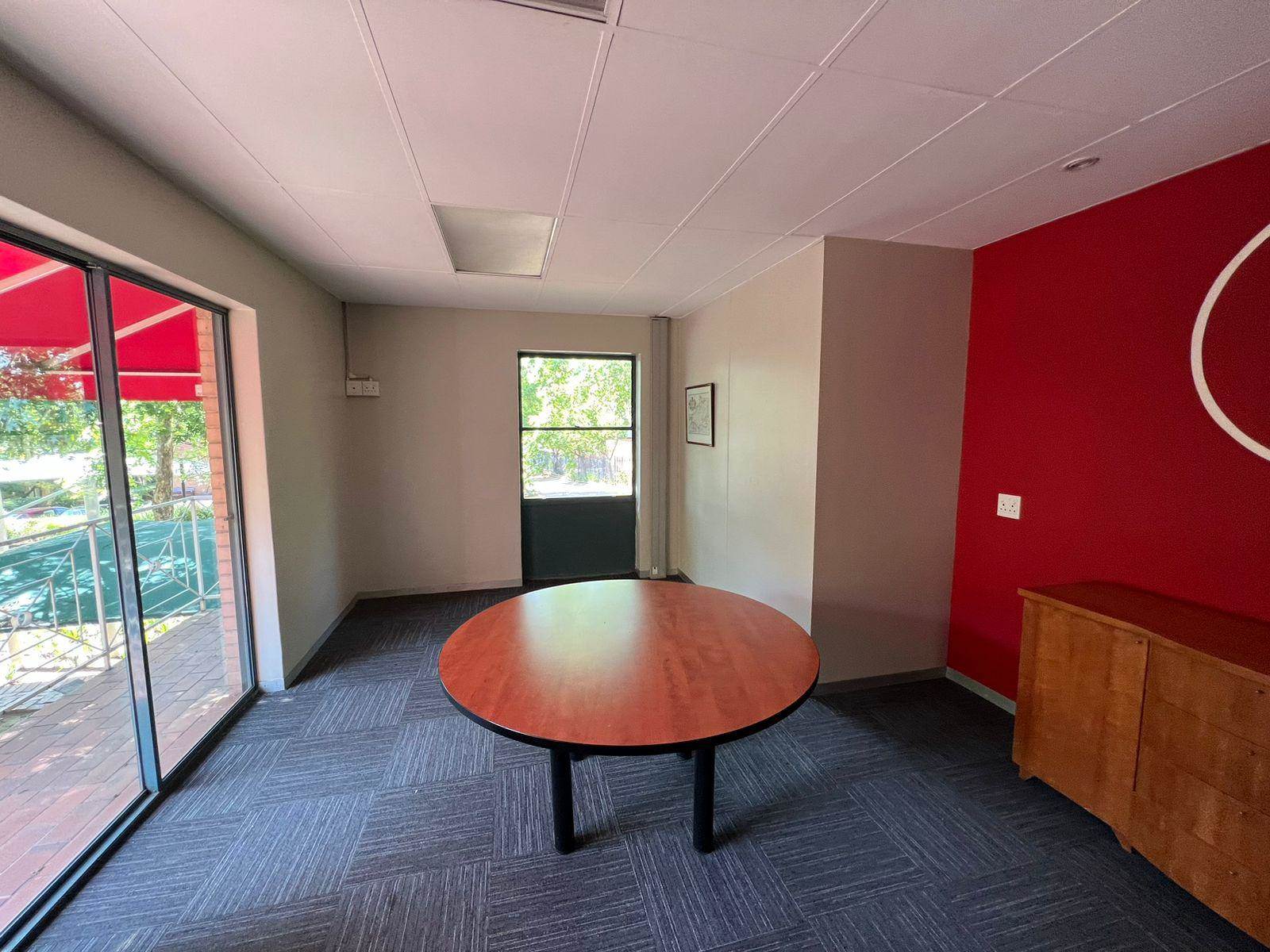 450  m² Commercial space in Woodmead photo number 8
