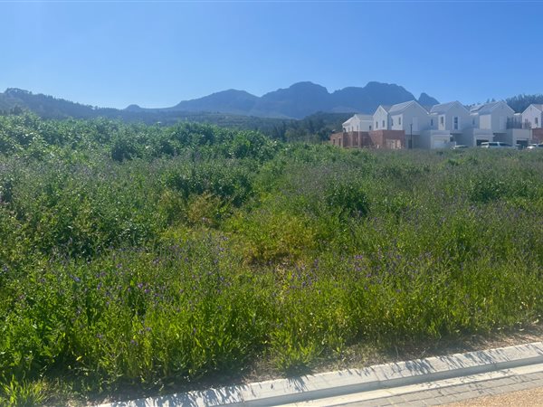 174 m² Land