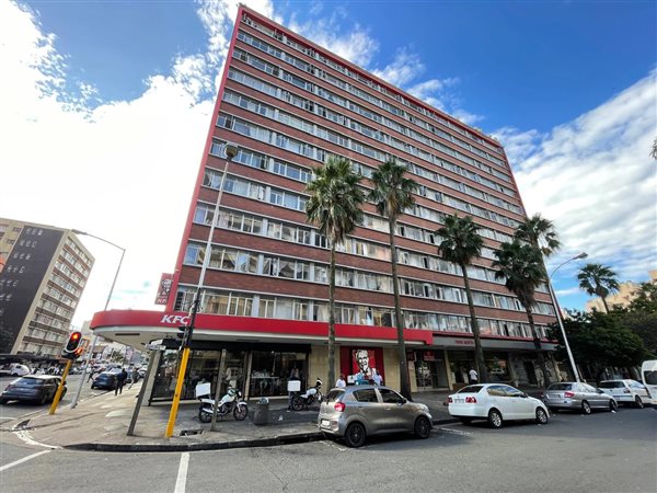 4 Bedroom Flat