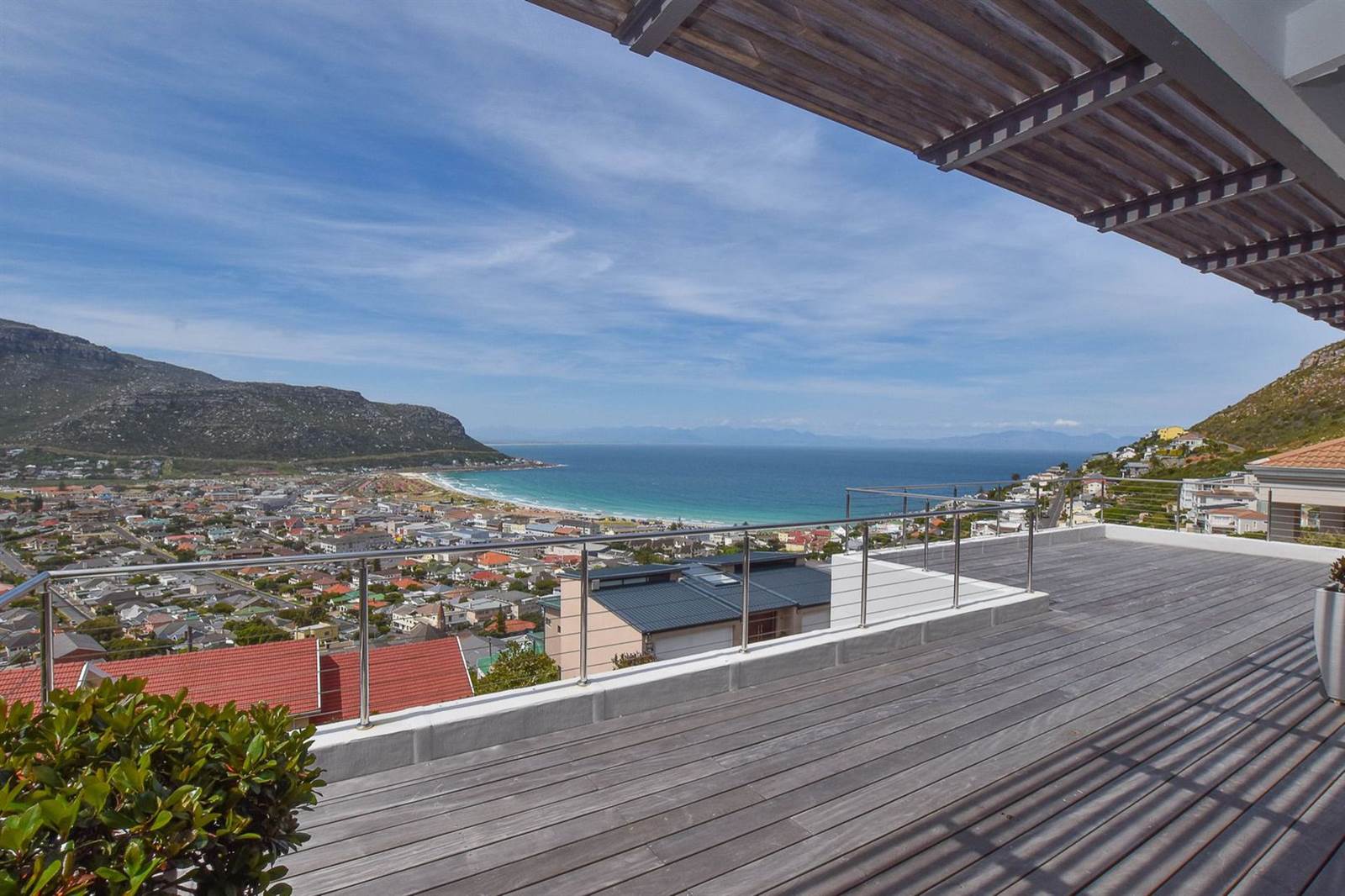5 Bed House in Fish Hoek photo number 1