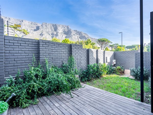 2 Bedroom Townhouse 2 Bedroom Townhouse