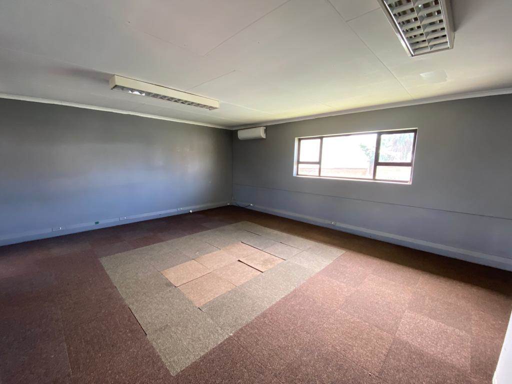 800  m² Industrial space in Highveld photo number 17