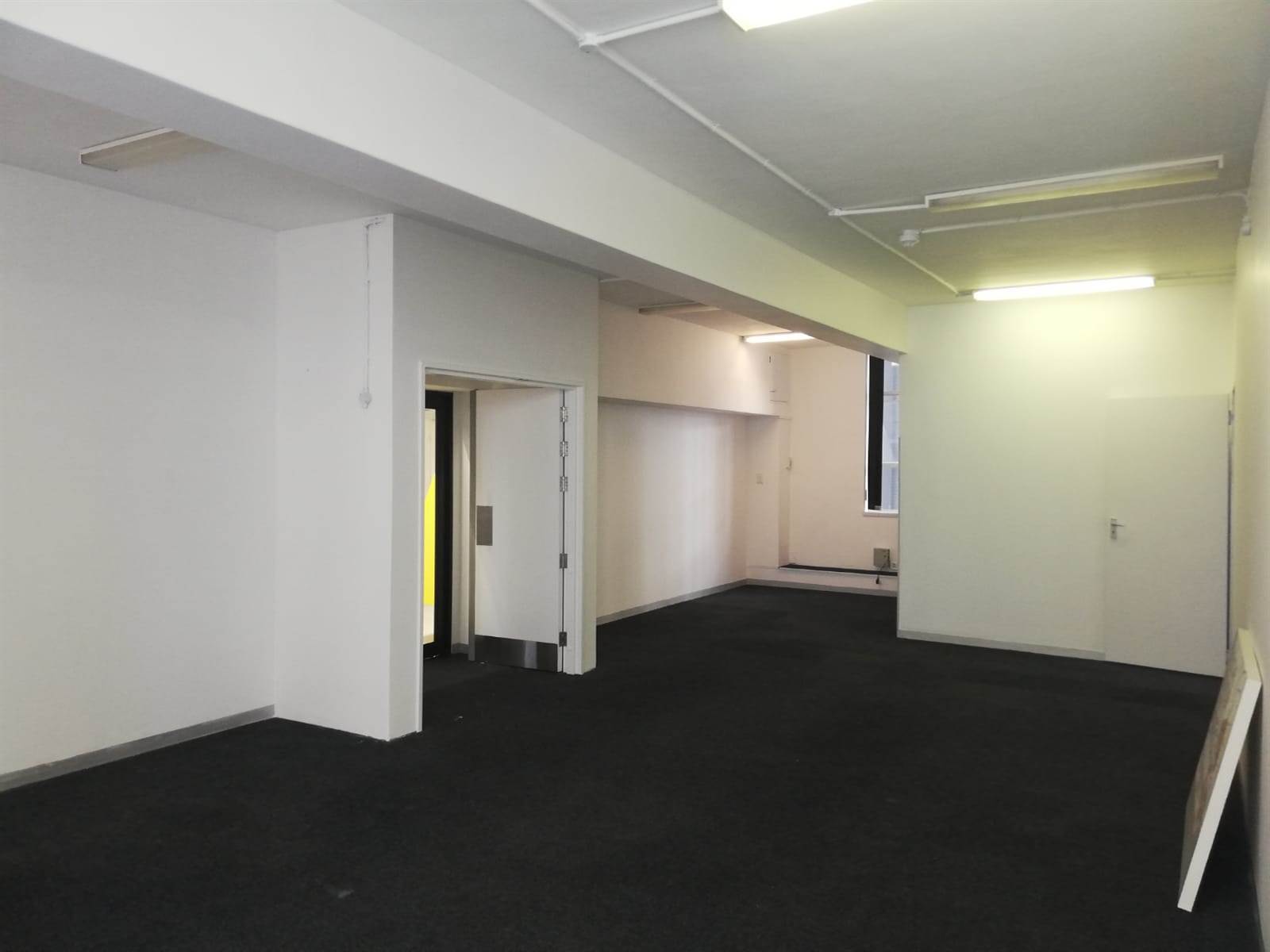 504  m² Office Space in Cape Town City Centre photo number 3