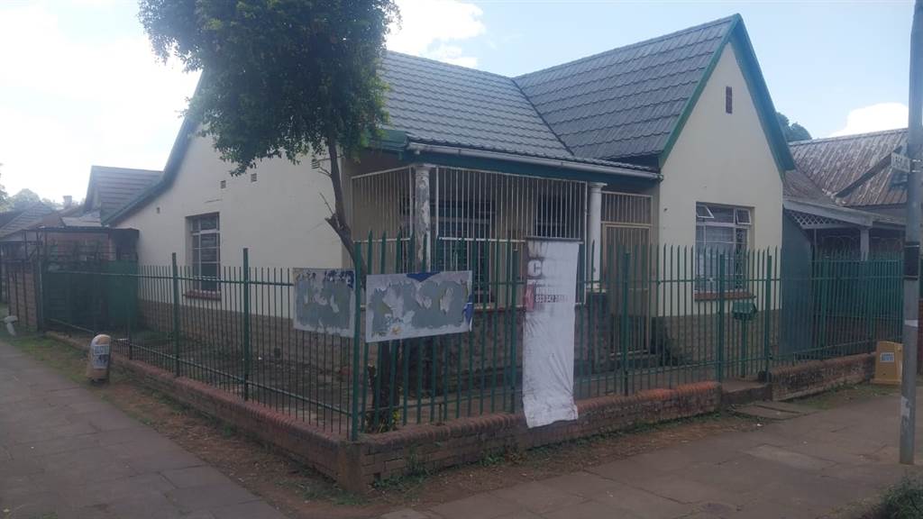 336  m² Commercial space in Pietermaritzburg Central photo number 1