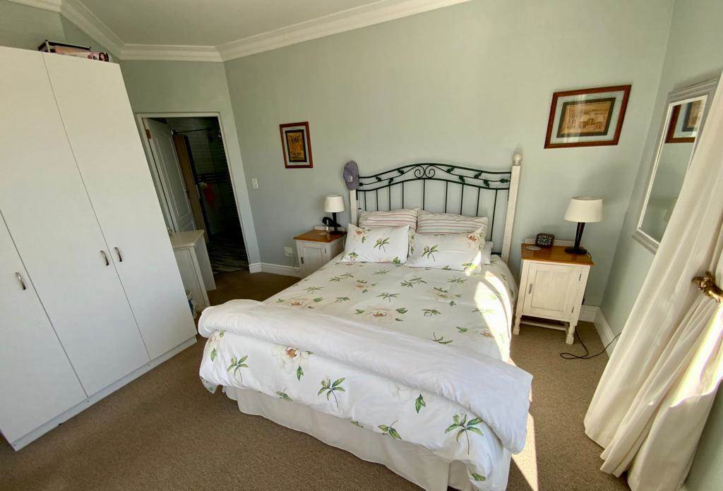 2 Bed Apartment in Fish Hoek photo number 14