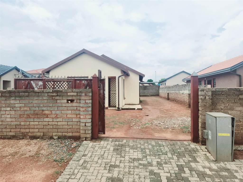 3 Bed House in Soshanguve photo number 20
