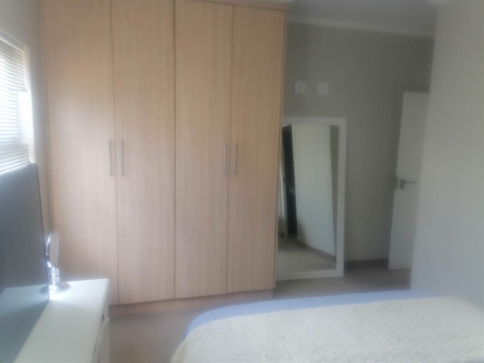 2 Bed Apartment in Umhlanga Ridge photo number 11