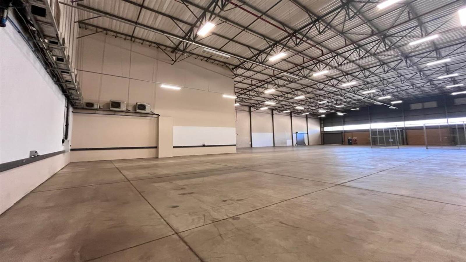 7607  m² Industrial space in Louwlardia photo number 3
