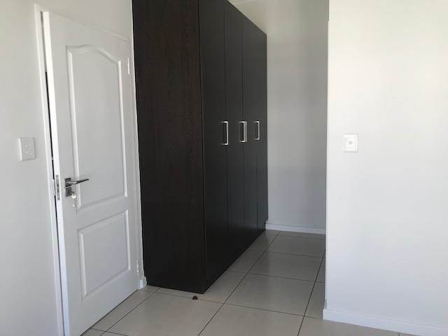 1 Bed Apartment in Greenstone Hill photo number 15