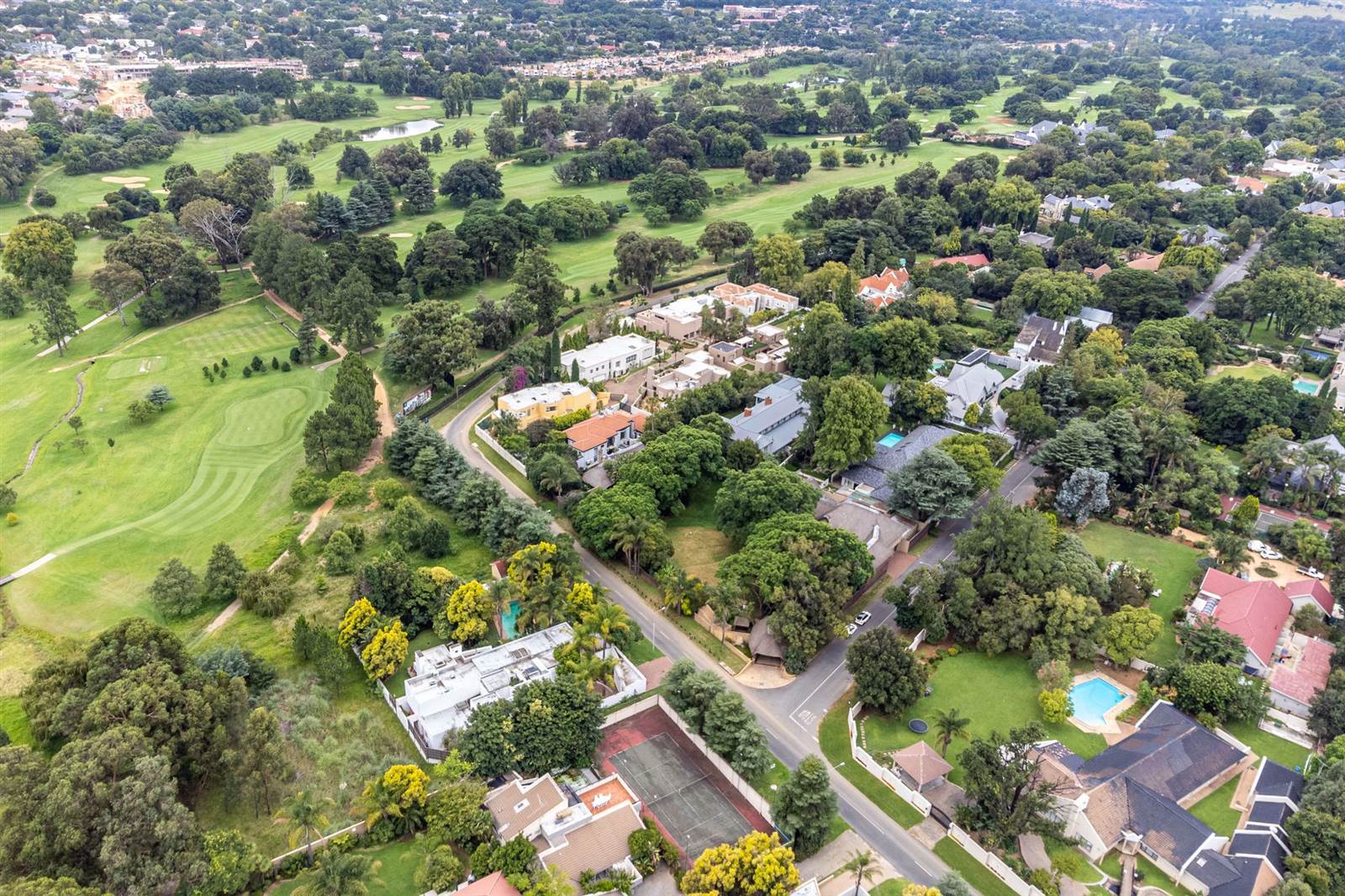 1017 m² Land available in Linksfield photo number 13