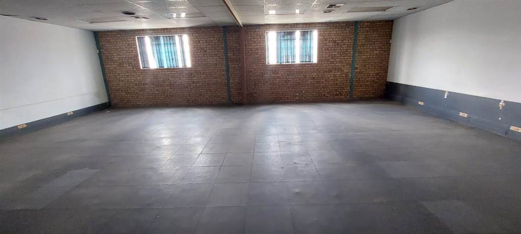 Commercial space in Secunda photo number 15
