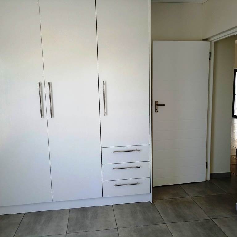 2 Bed Townhouse in Saldanha photo number 5