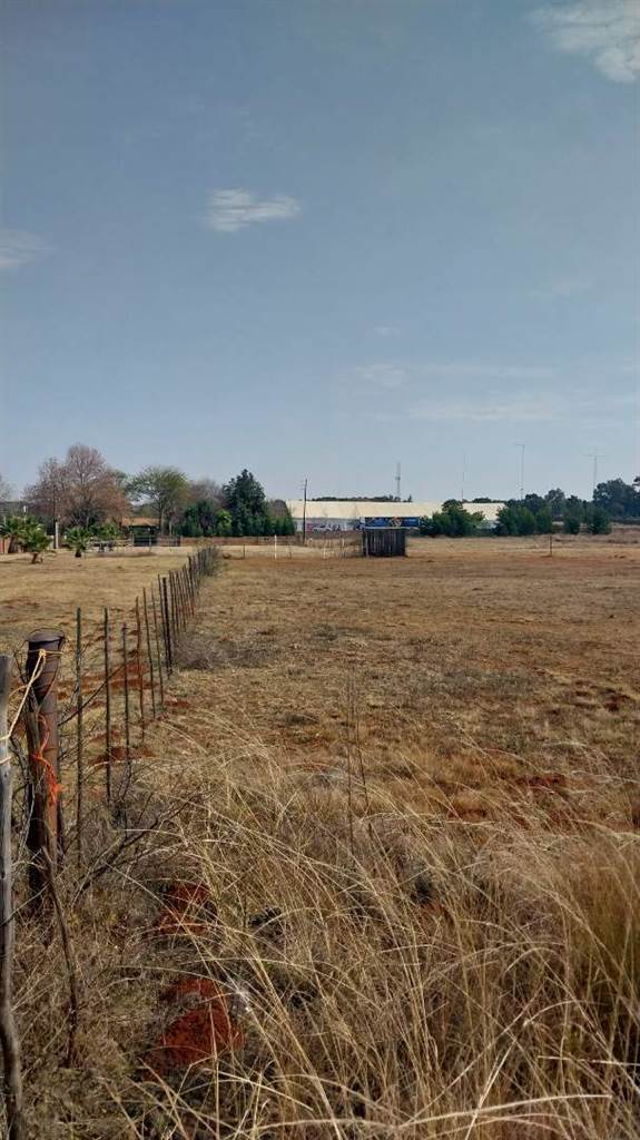 3 ha Land available in Zwavelpoort photo number 2