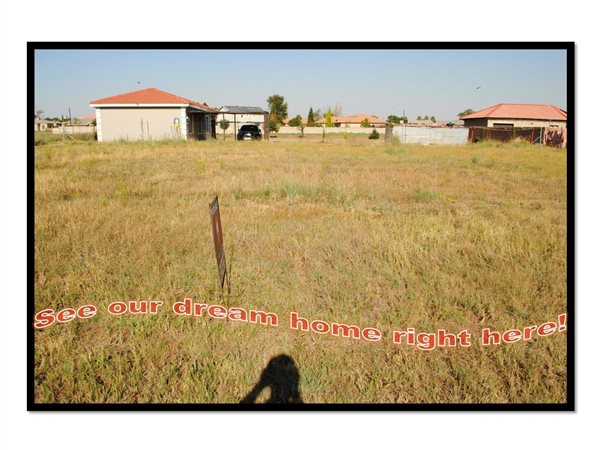 1013 m² Land available in Riversdale