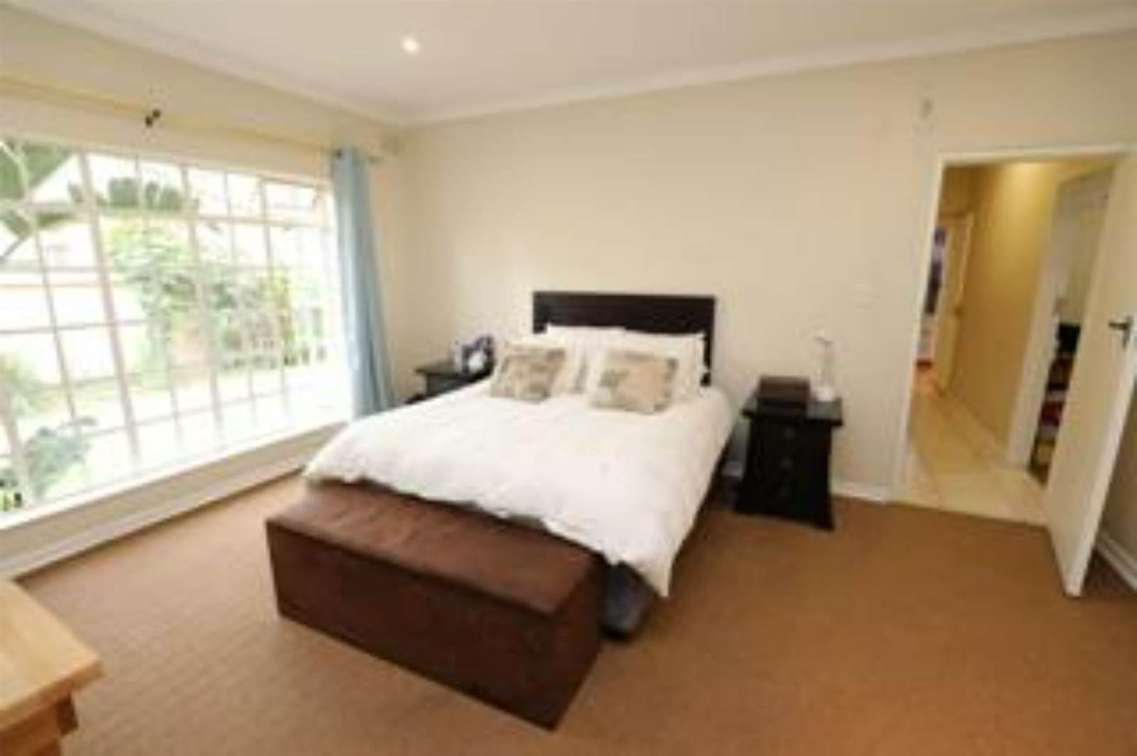 3 Bed House in Bedfordview photo number 8