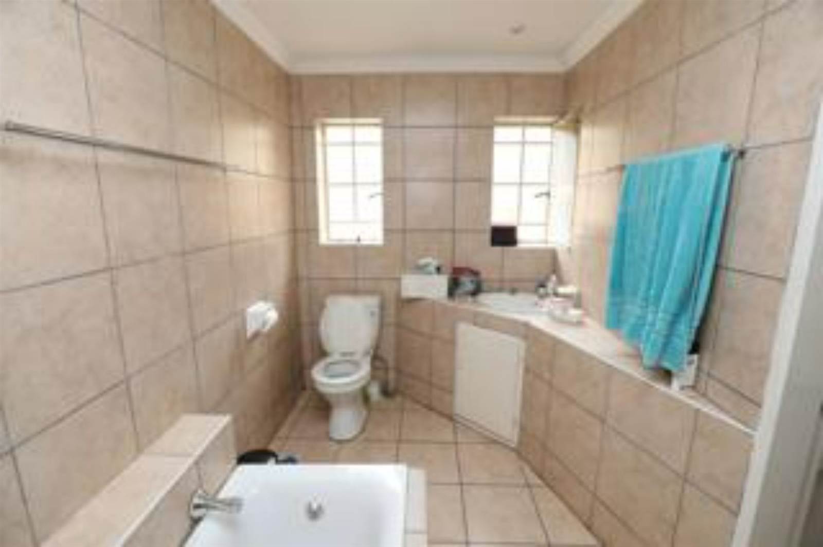 3 Bed House in Bedfordview photo number 10
