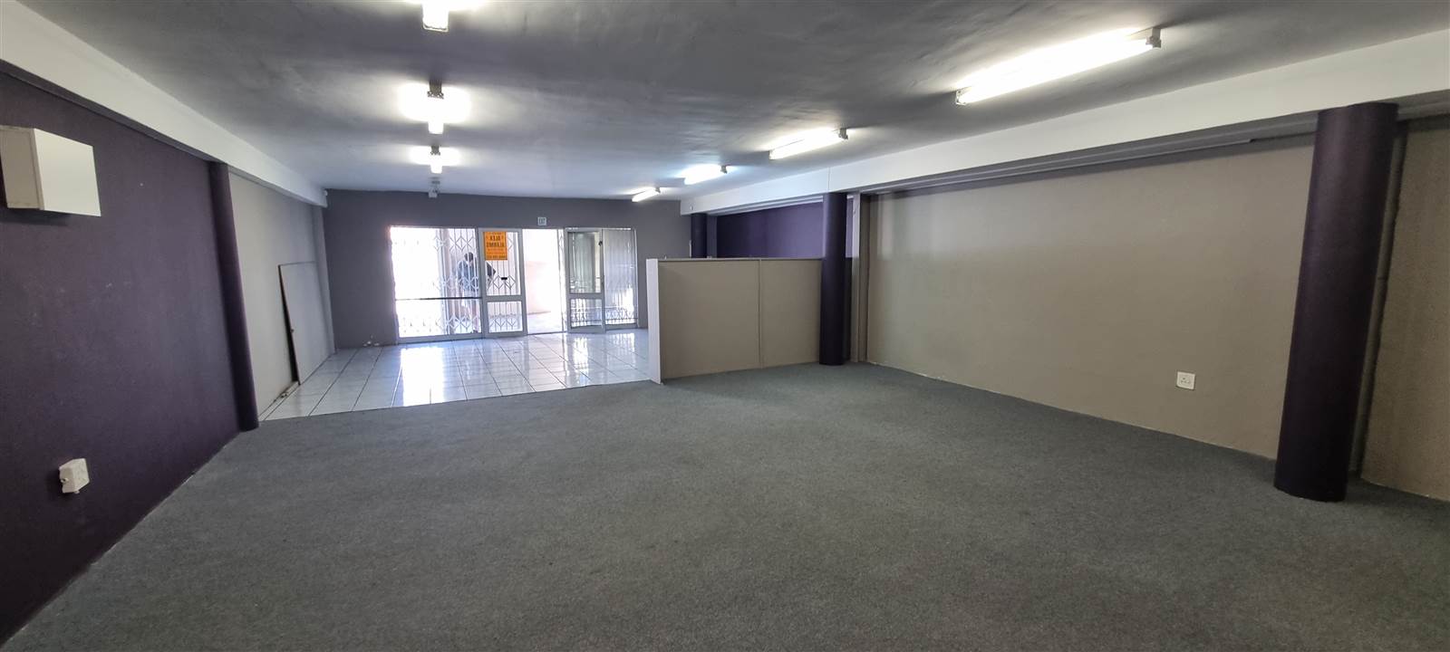 110  m² Commercial space in Saldanha photo number 10