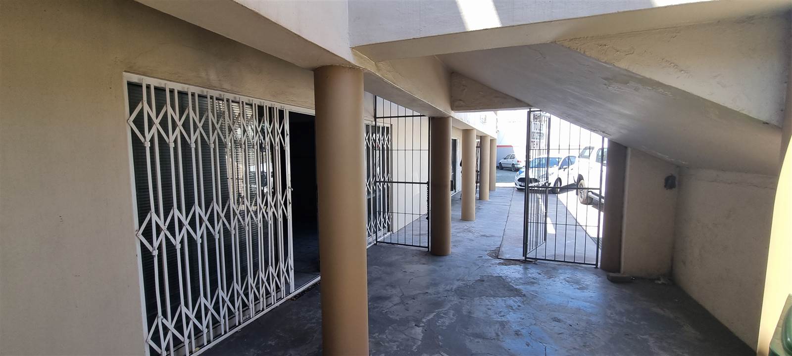 110  m² Commercial space in Saldanha photo number 5