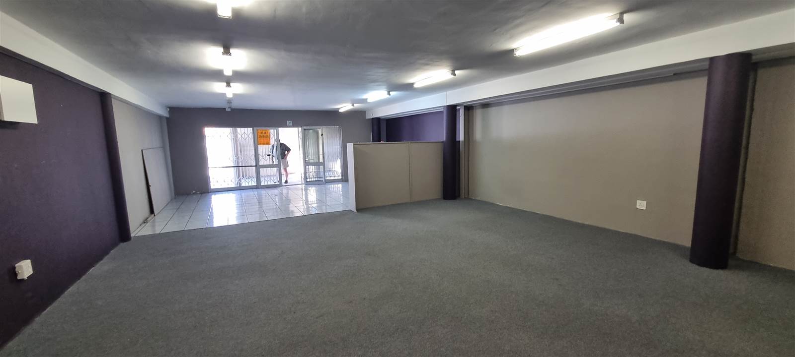 110  m² Commercial space in Saldanha photo number 9